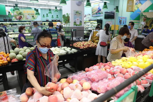 探访北京京客隆超市 黄瓜销售量曾达日常十倍,现已回落